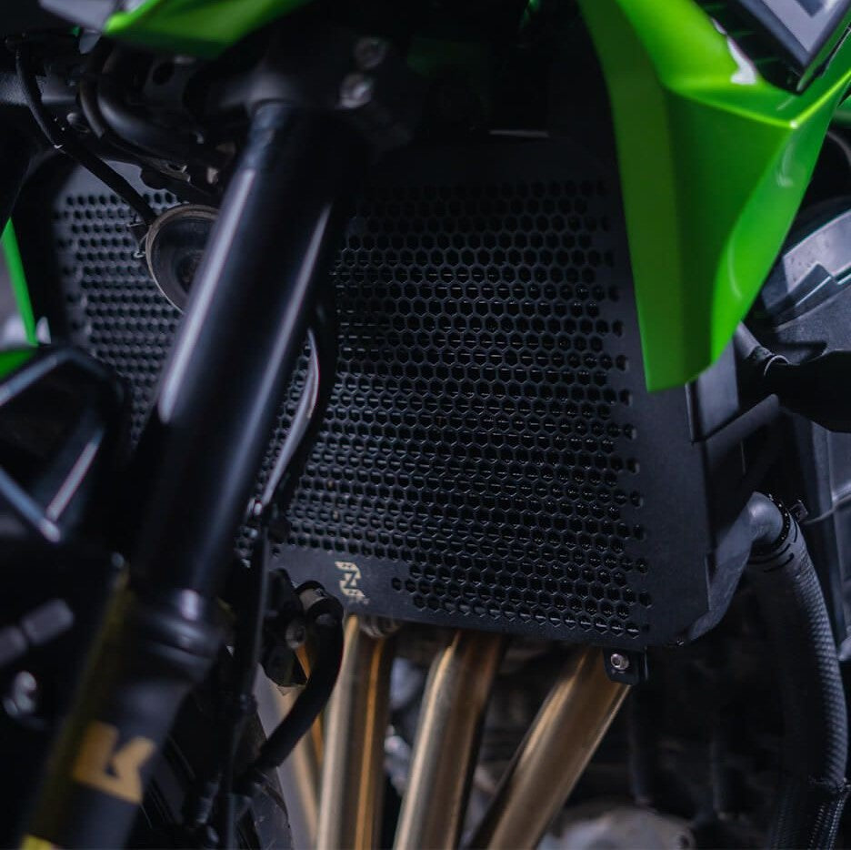 Z Pro Raditor Guard Honeycomb Black For Kawasaki Z900 - Motodrift