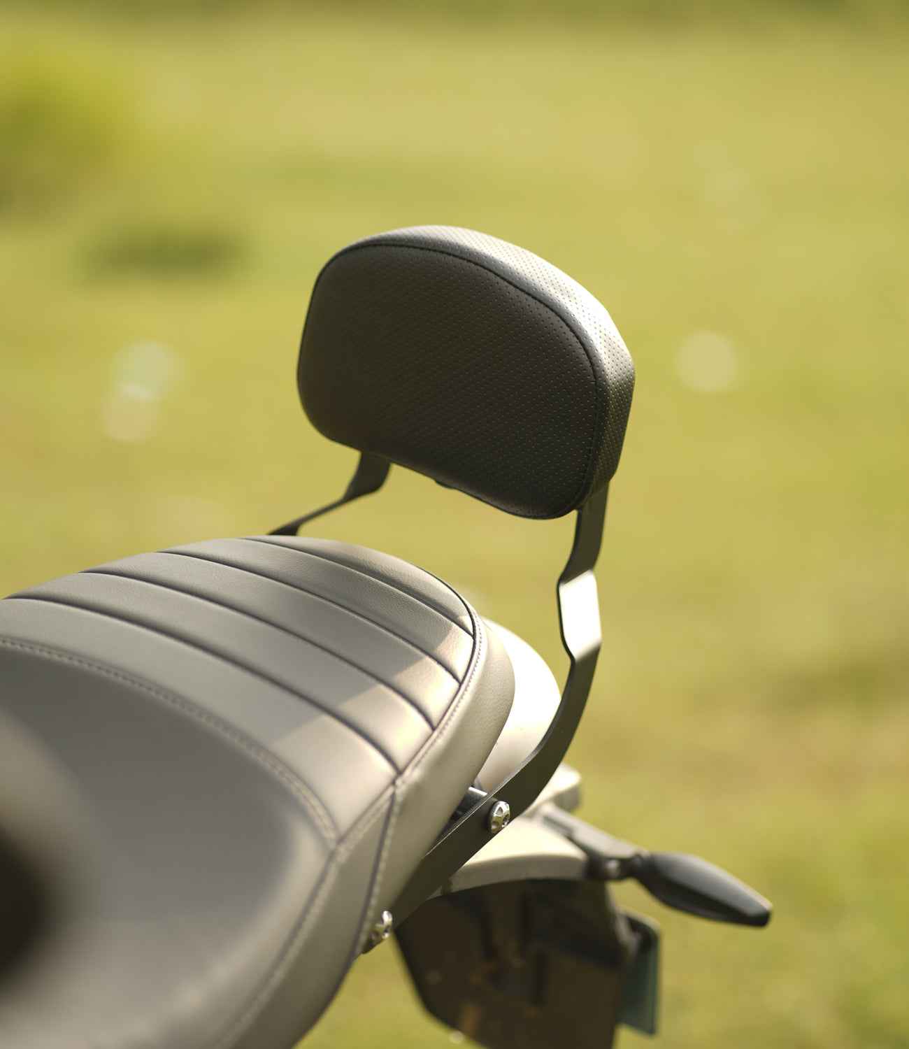 Moto Torque Back Rest For Triumph Scrambler 400 X - Motodrift
