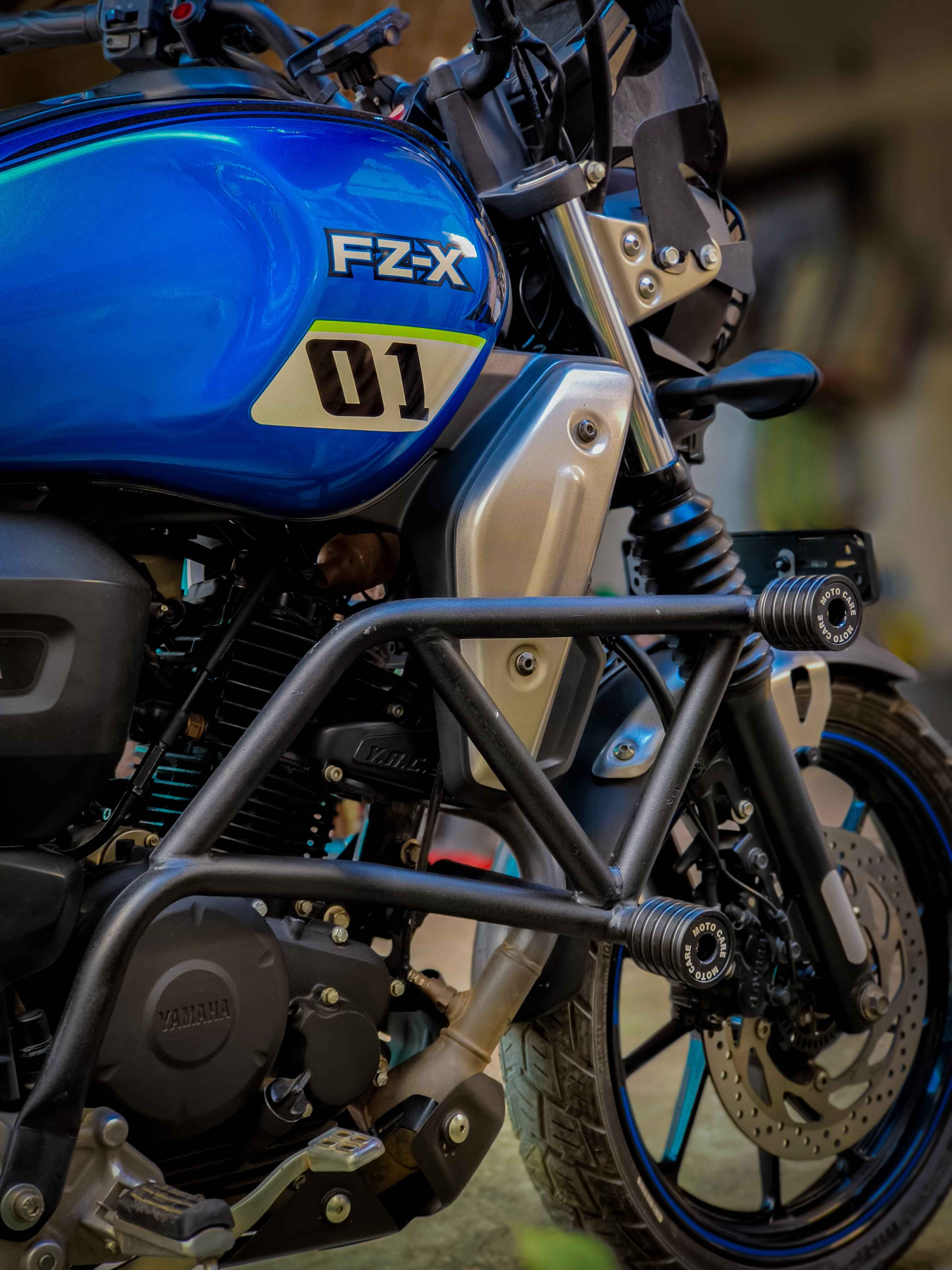 Yamaha FZ-X Crash Guard With 4 Sliders - Motodrift