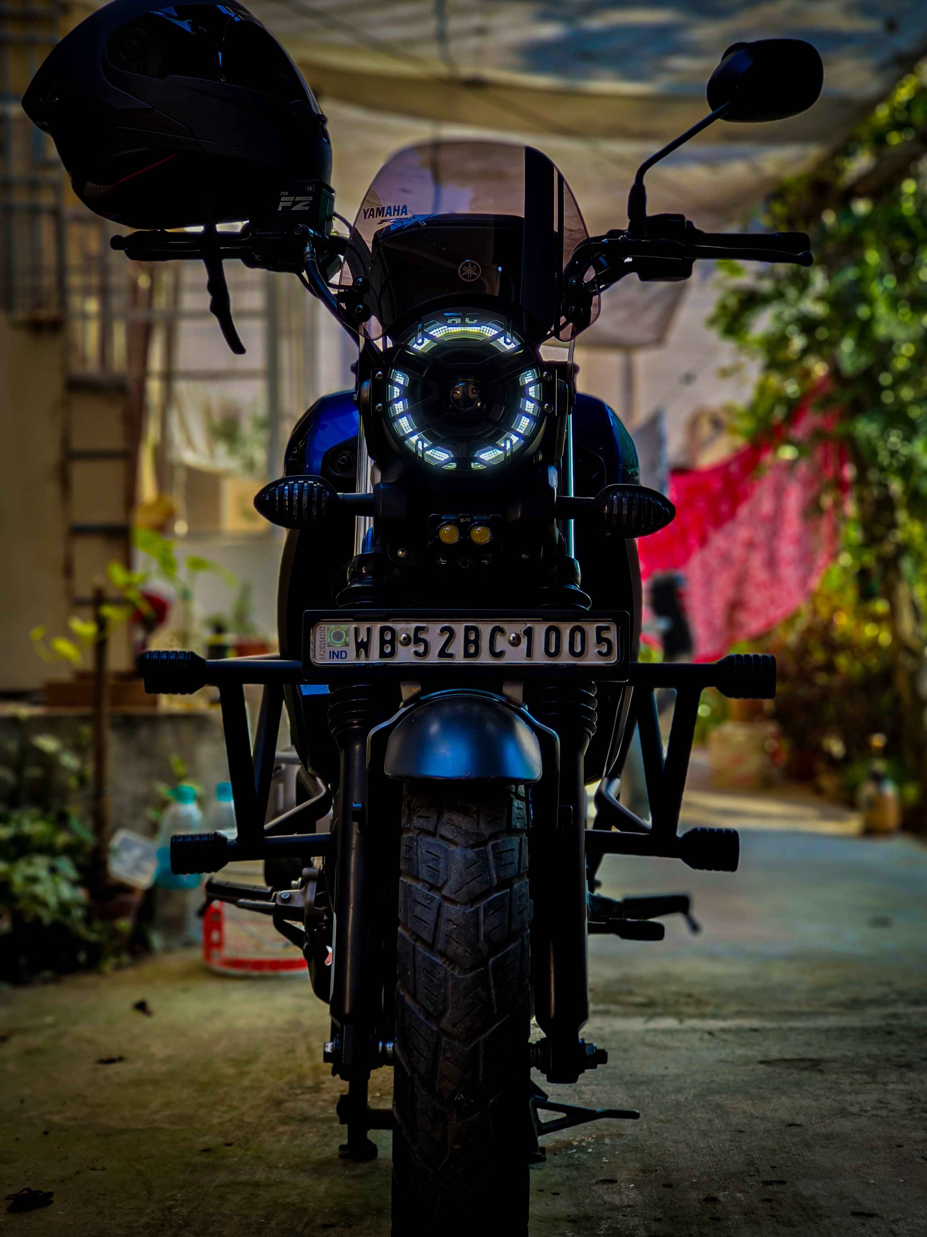 Yamaha FZ-X Crash Guard With 4 Sliders - Motodrift