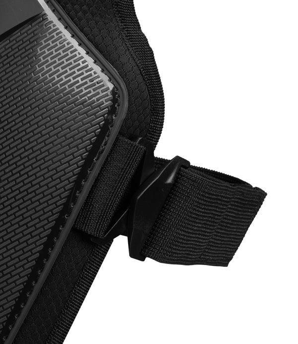 Cramster Rage Bionic Knee Guards - Motodrift