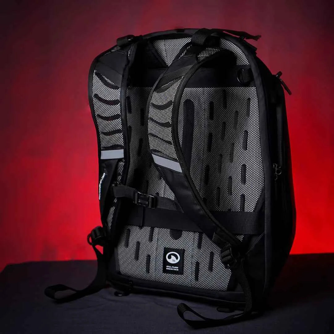 Carbonado GT3 Backpack - Motodrift