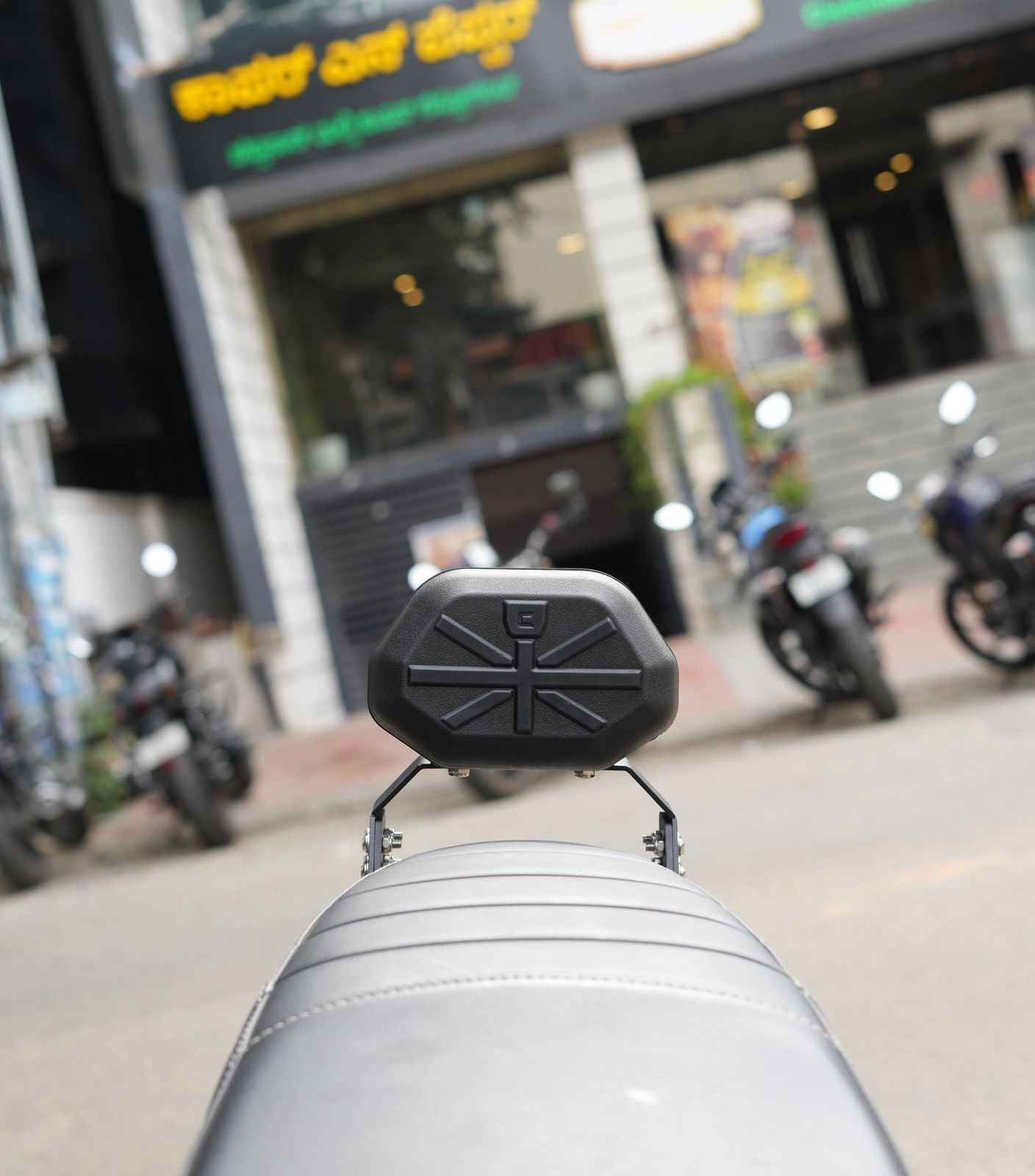 Carbon Racing Backrest For Triumph Scrambler 400 X (Union Jack) - Motodrift