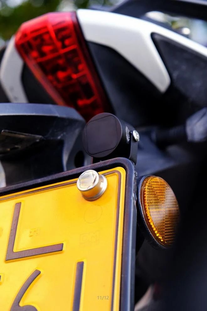 INNOVV ThirdEYE Radar System - Watch Version - Motodrift