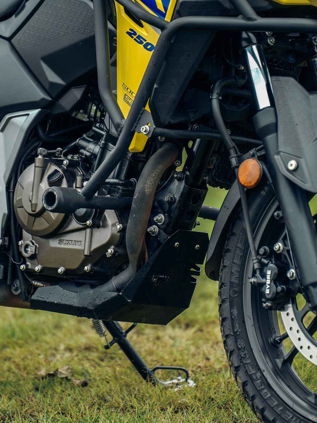 LCB Vambrace Bash Plate For Suzuki V-Strom 250 SX (Black) - Motodrift