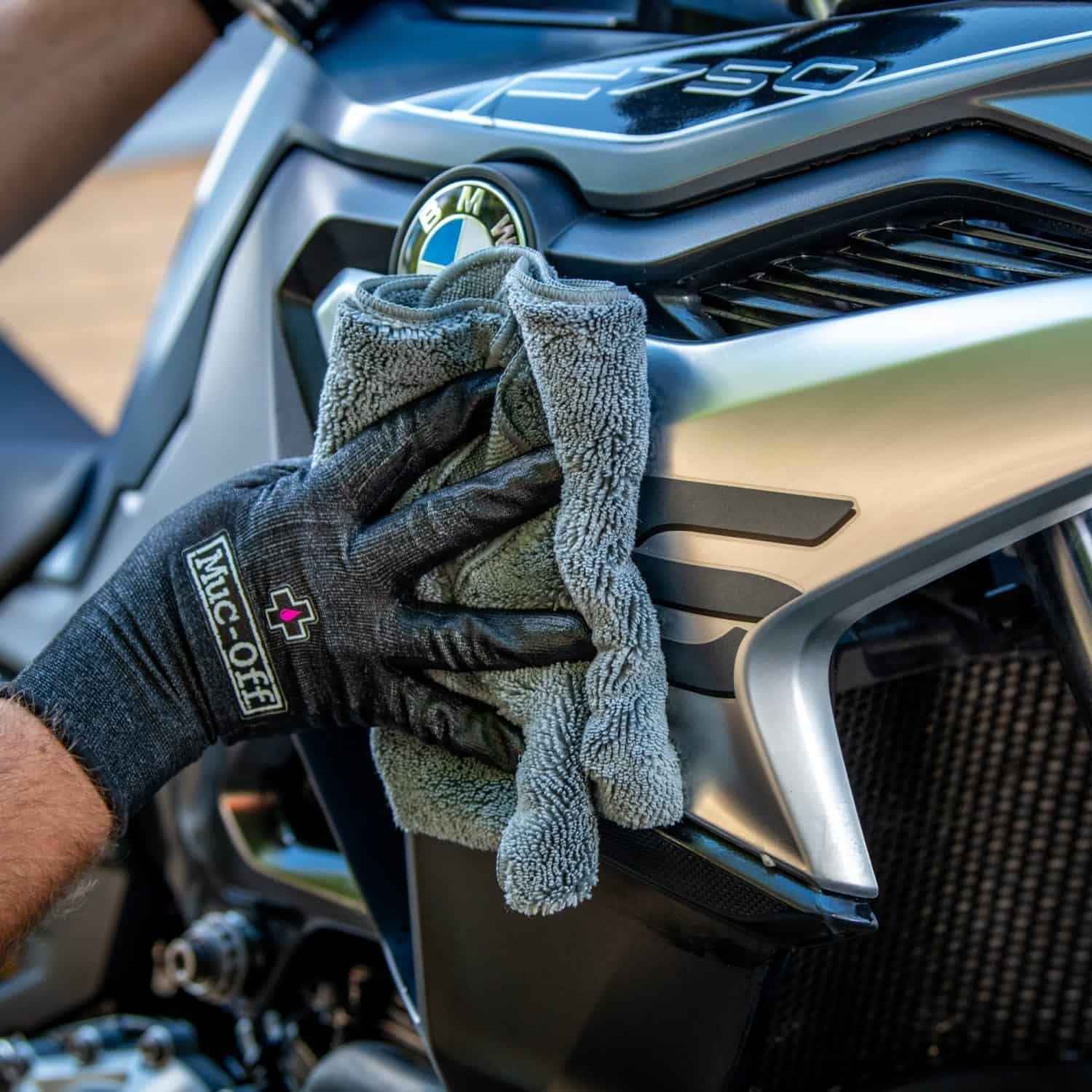 Muc-Off Premium Microfibre Polishing Cloth