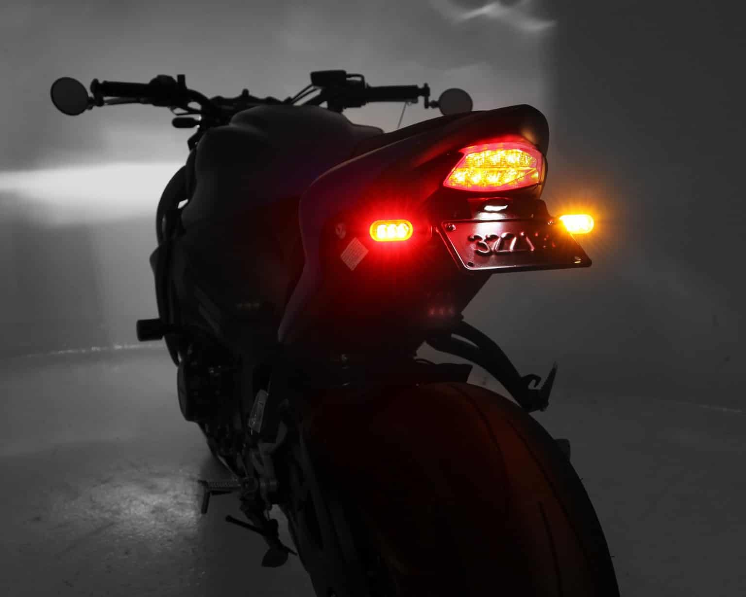 DENALI T3 Switchback LED Pods – Rear Indicator/Brake – M8 Mount - Motodrift