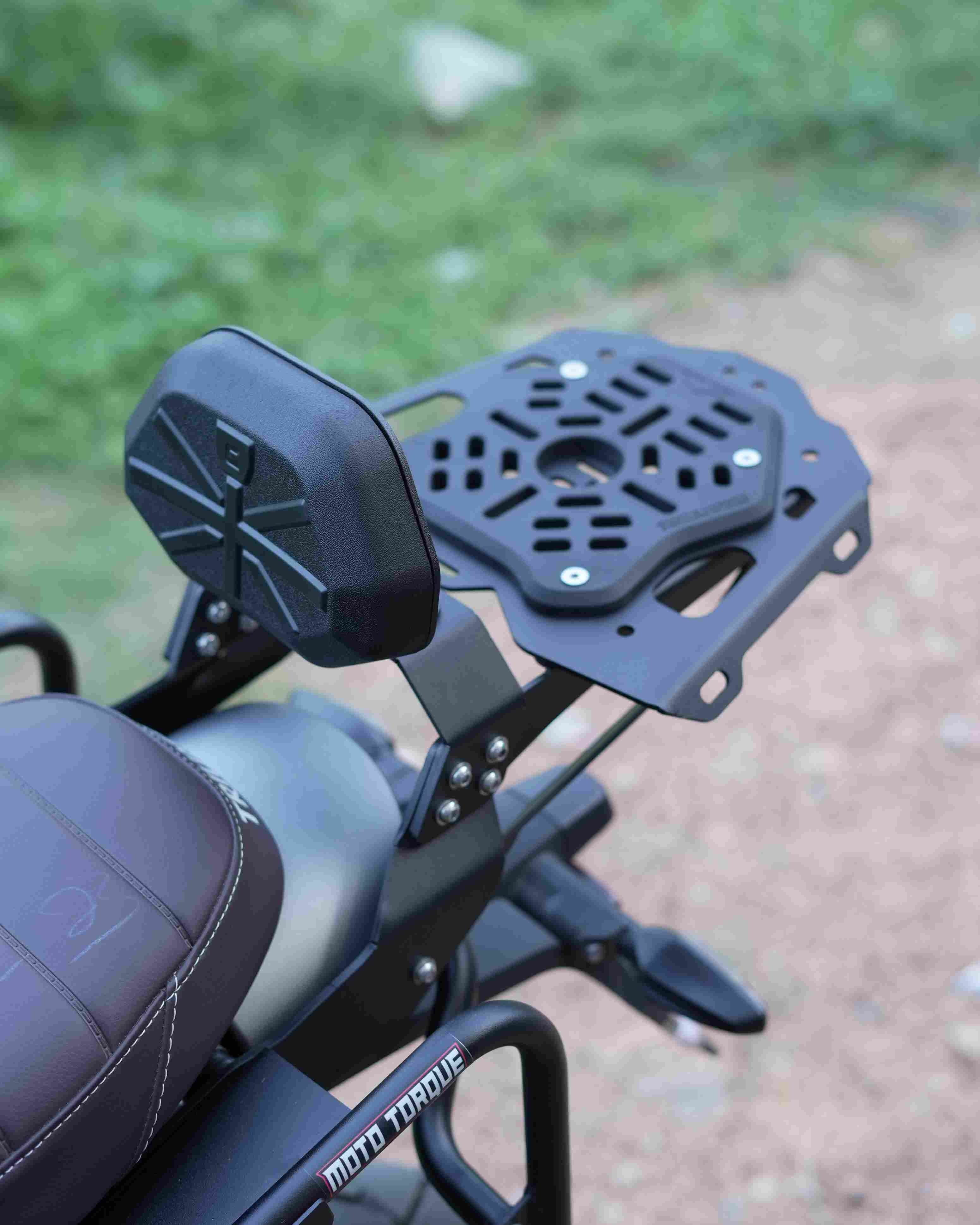 Carbon Racing Top Rack and Back Rest Combo with Vibration Dampener For Triumph Scrambler 400 - Motodrift