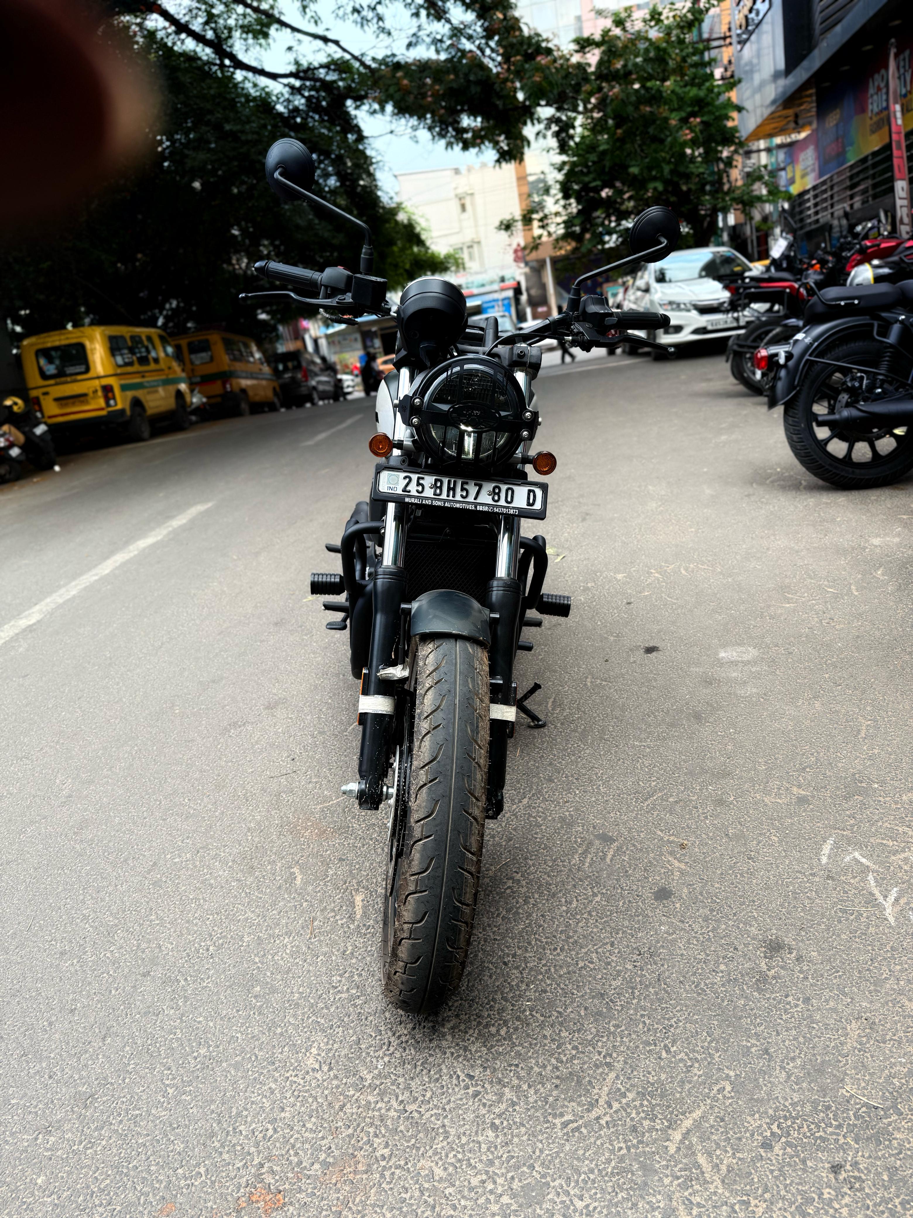 Crash Guard With Sliders For Jawa 42 FJ - Motodrift