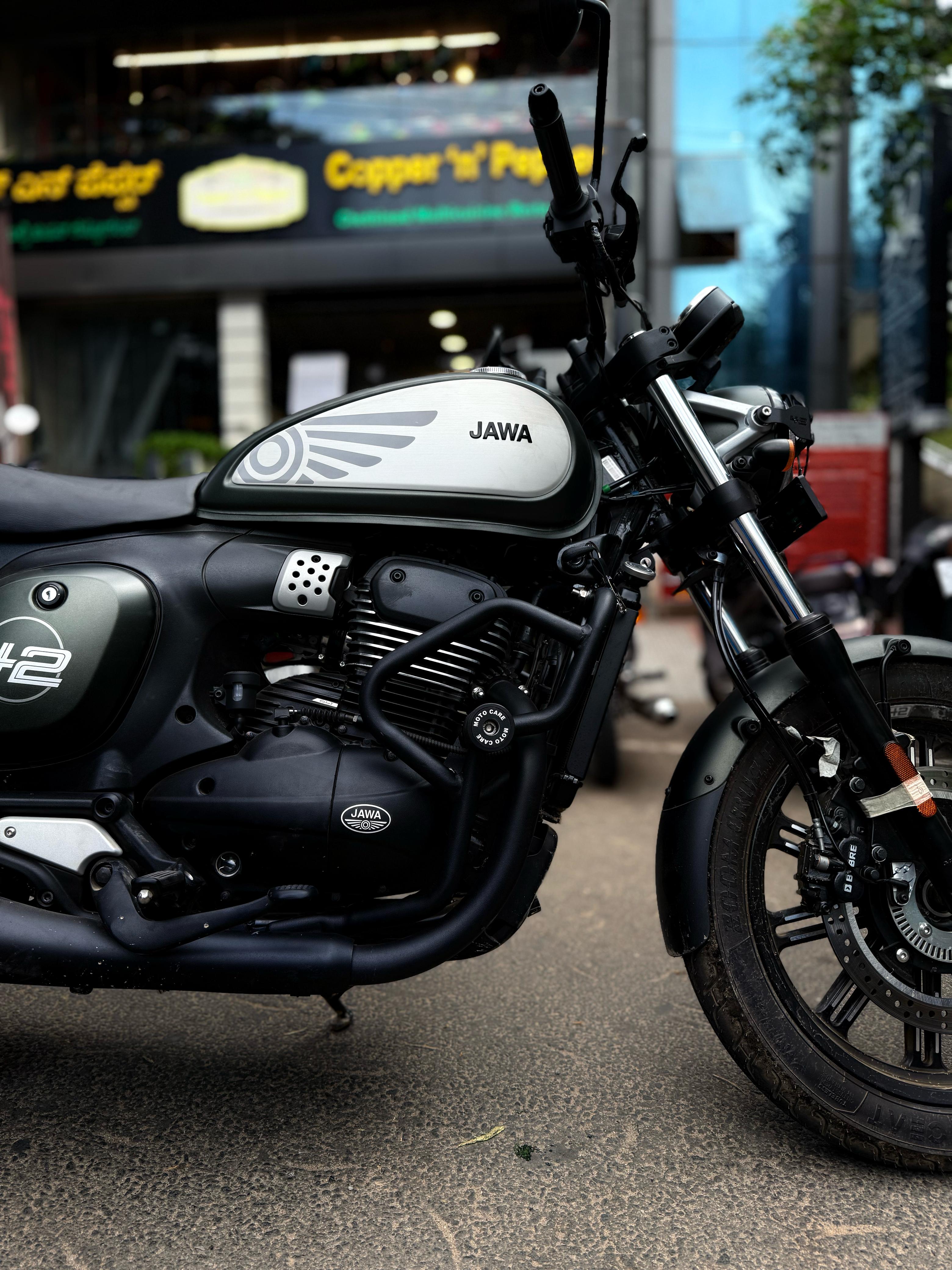 Crash Guard With Sliders For Jawa 42 FJ - Motodrift