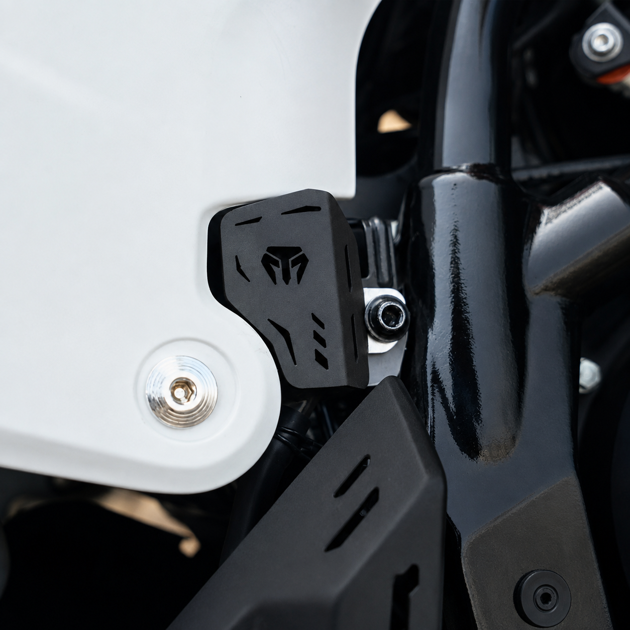 Moto Torque Reservoir Oil Guard For 2025 KTM Adventure 250 / 390 S / 390 X