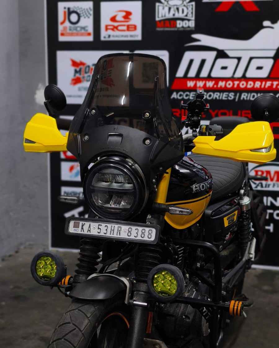 Carbon Racing Wanderer Premium Windshield For Honda CB 350 H'ness / RS - Motodrift