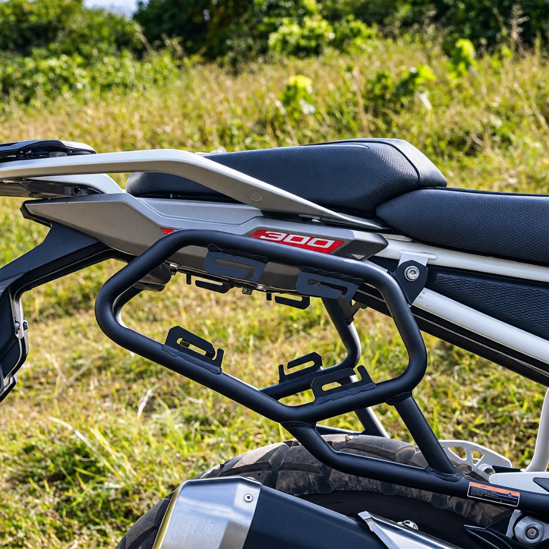 LCB TVS Apache RTX 300 Aviator Saddlestay