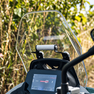 Legundary Ploigos GPS mount with visor extender installed on a TVS Apache RTX 300 motorcycle windscreen