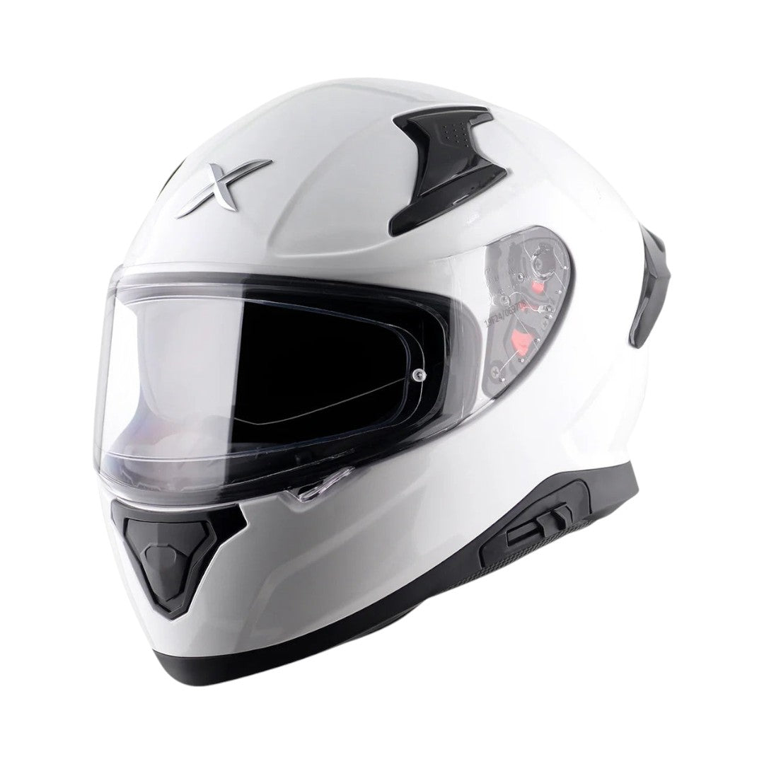 Motodrift Axor Apex solid white full-face motorcycle helmet with clear visor and black ventilation accents