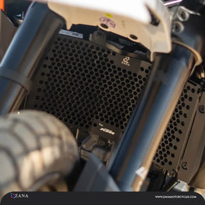 Zana Radiator Guard Honeycomb Black For 2025 KTM Adventure 250 / 390 S / 390 X - Motodrift